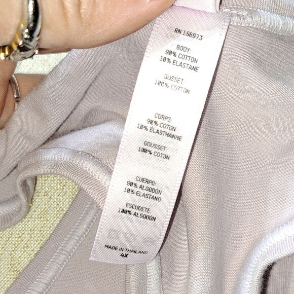 NWT SKIMS THONG - Picture 9 of 16